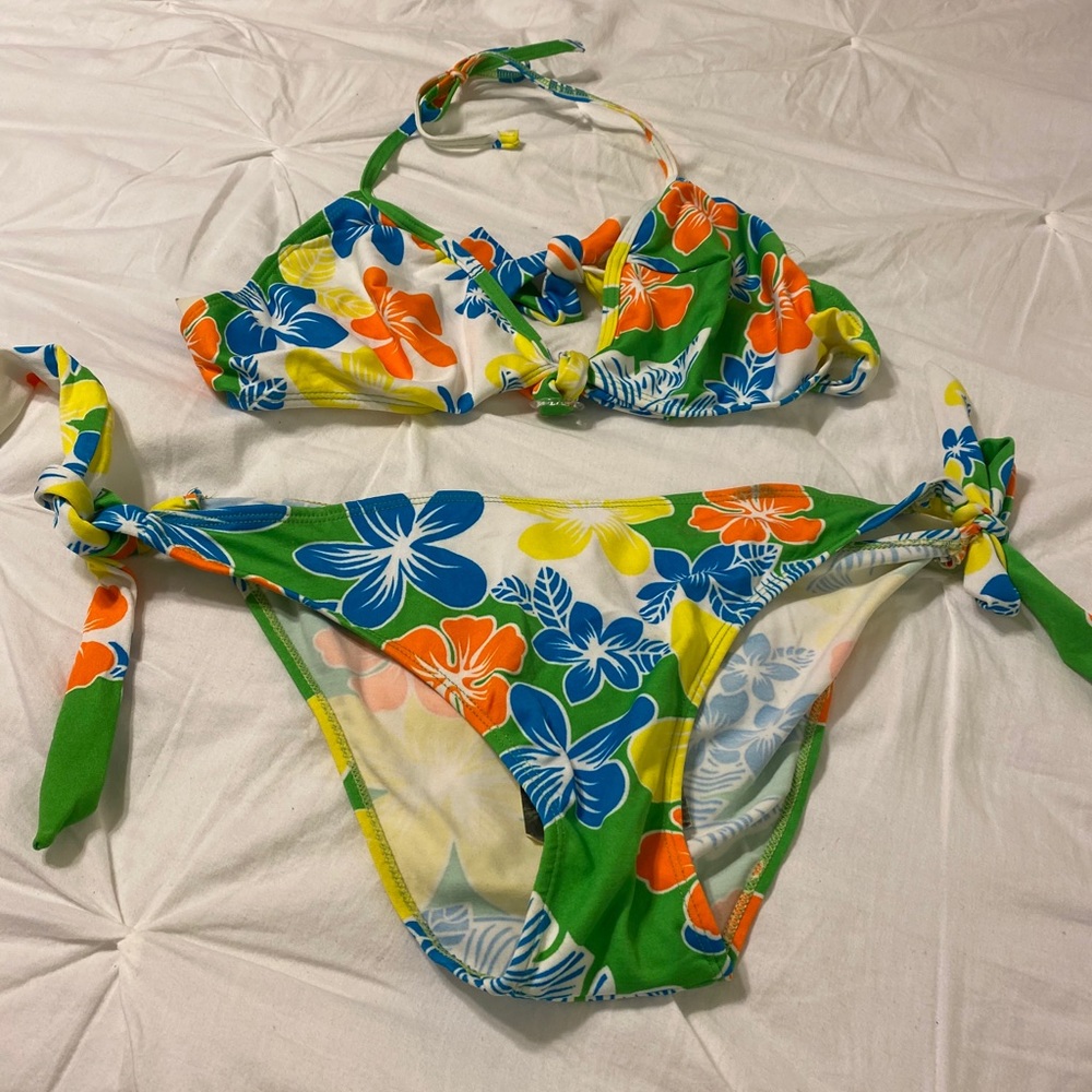 Two piece swim suit- bikini